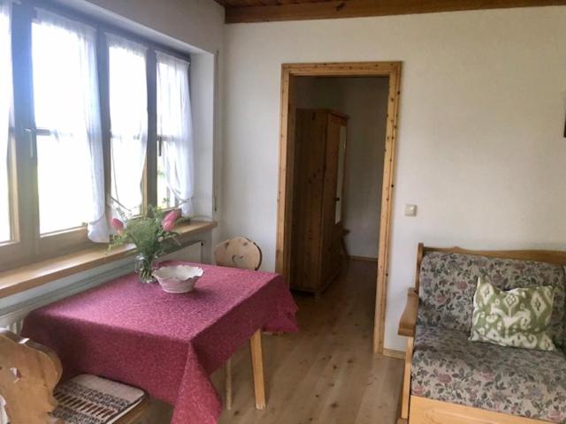 침실 2개 아파트, Mayerbauer