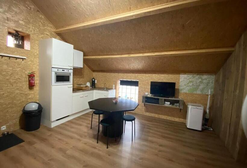 דירת חדר, Lî Stôle