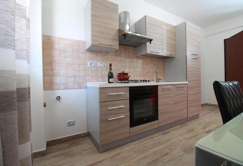 Апартаменты 1 Спальня, Casa Craunari