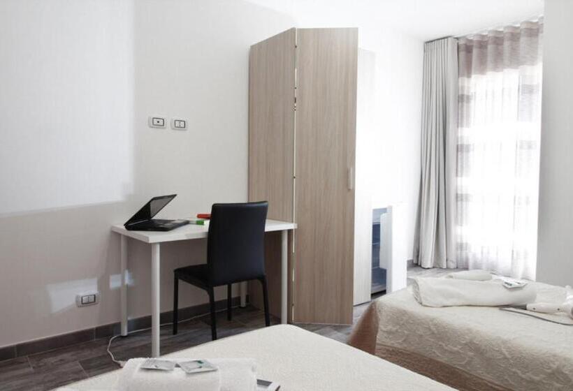 Номер Стандарт, Casa Craunari