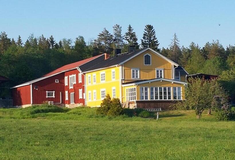 اتاق استاندارد سه نفره, Nygården B&b Hälsingegård