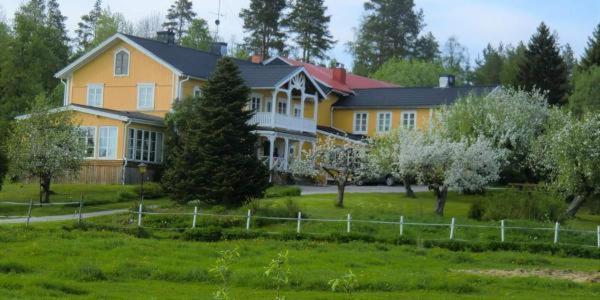 اتاق استاندارد سه نفره, Nygården B&b Hälsingegård