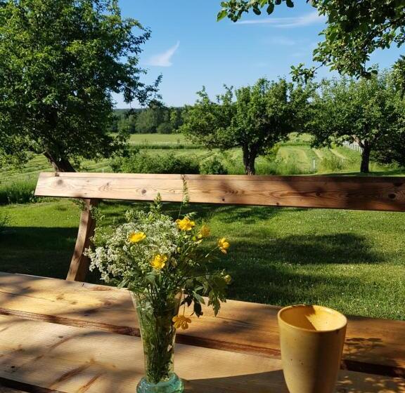 اتاق استاندارد سه نفره, Nygården B&b Hälsingegård