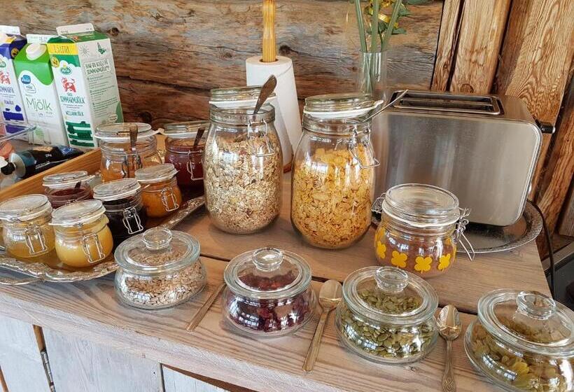 اتاق استاندارد چهار تخته, Nygården B&b Hälsingegård