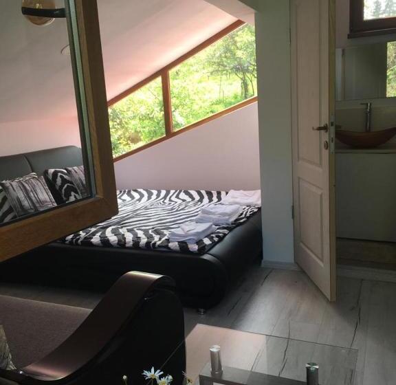 ファミリールーム, Forest Vibes Spa