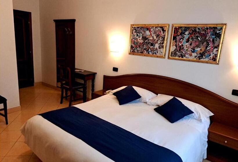 Chambre Standard, Bonazzi