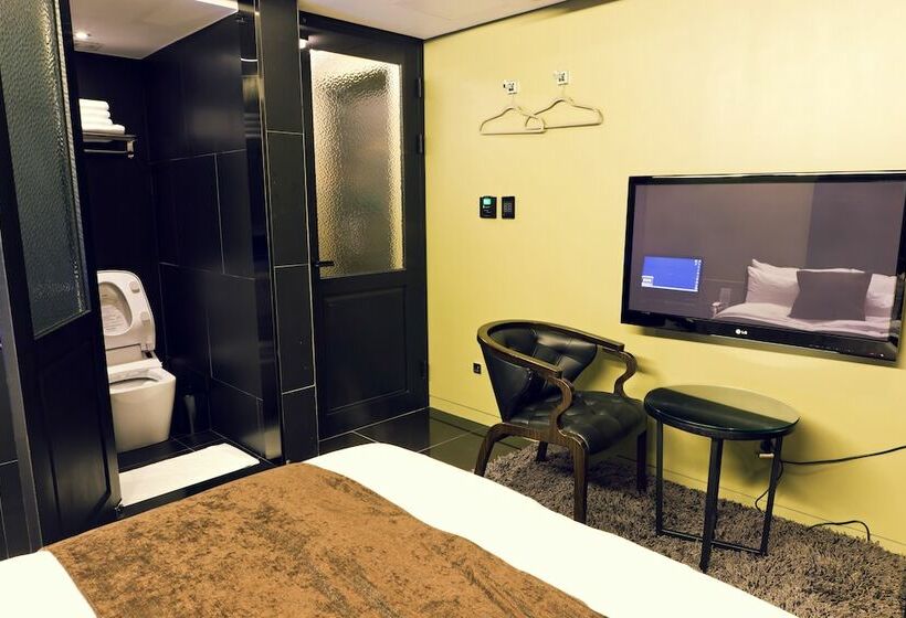 اتاق استاندارد, Busan Amare