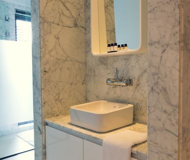 اتاق استاندارد, Busan Amare