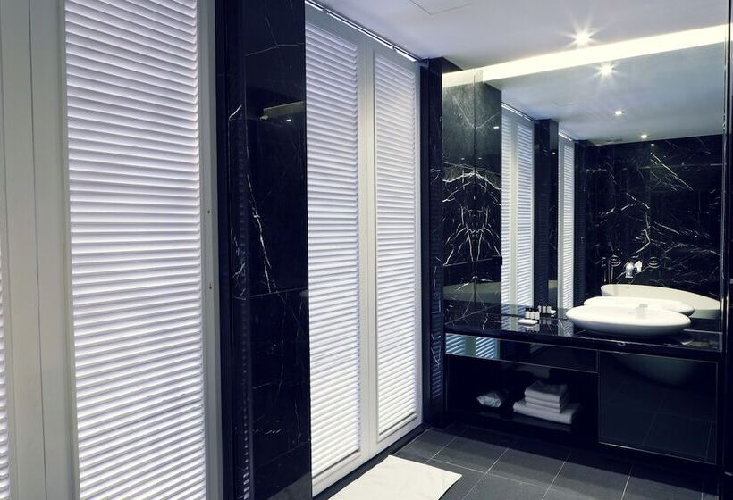 سوییت, Busan Amare