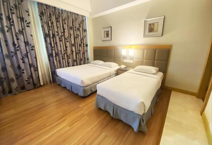 غرفة عائلية, Crown Garden