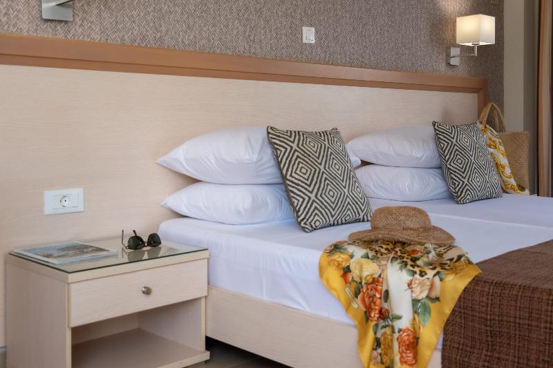 غرفة سوبيريور ثلاثية مطلة علي الحديقة, Dedalos