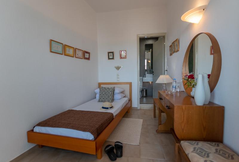 带园景的单人房, Dedalos