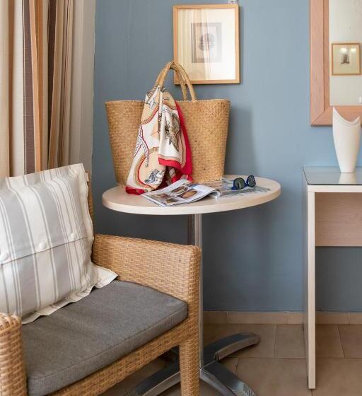 园景高级三人间, Dedalos