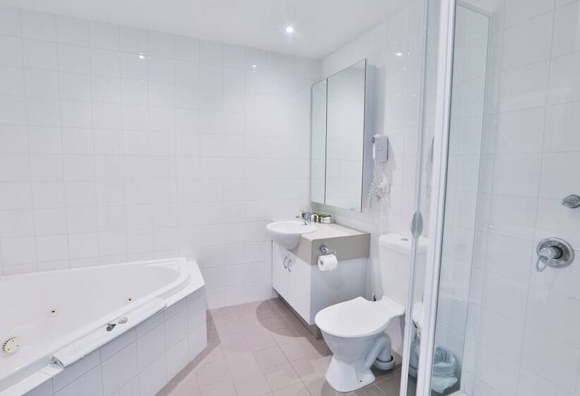 דירת שני חדרים, Lady Bay Resort