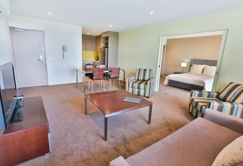 דירת דלוקס חדר שינה 1 עם נוף לים, Lady Bay Resort