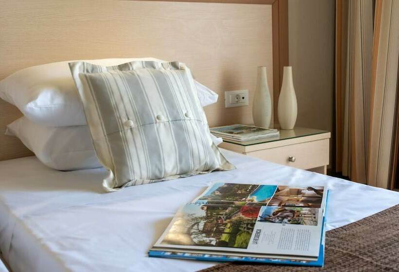 高级园景房, Dedalos