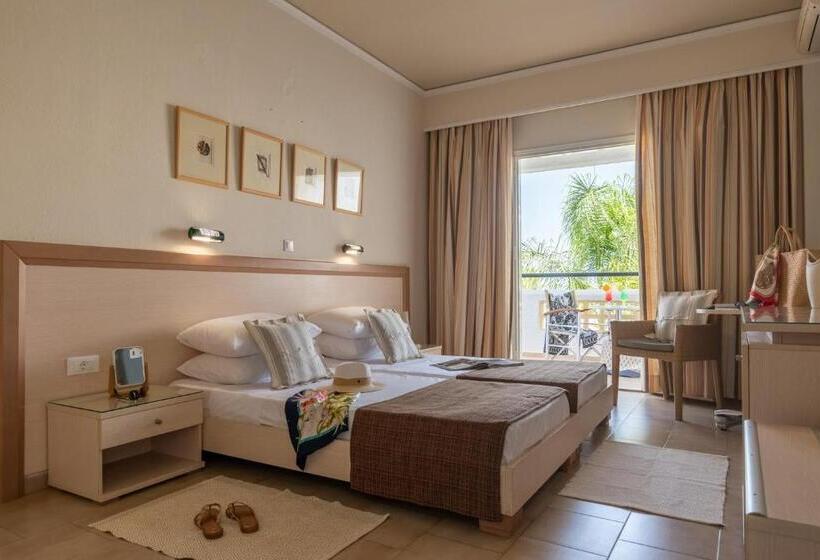 园景高级三人间, Dedalos