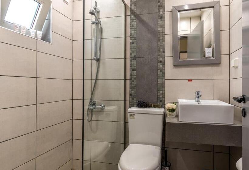 수피리어 스튜디오 풀장 전망, Dedalos