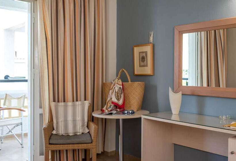 园景高级三人间, Dedalos