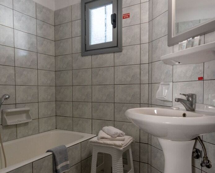 标准三人间, Dedalos