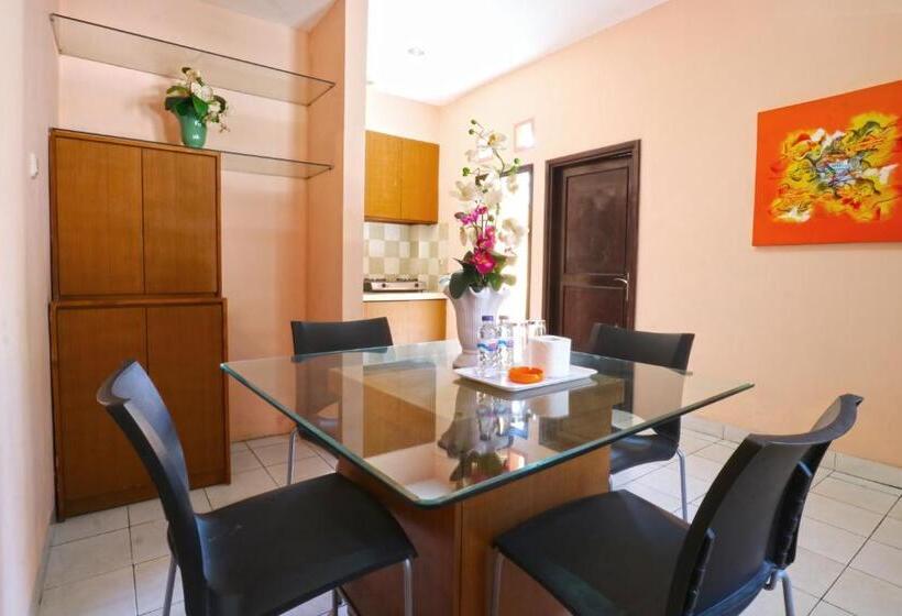 Номер Deluxe, Sayang Residence I