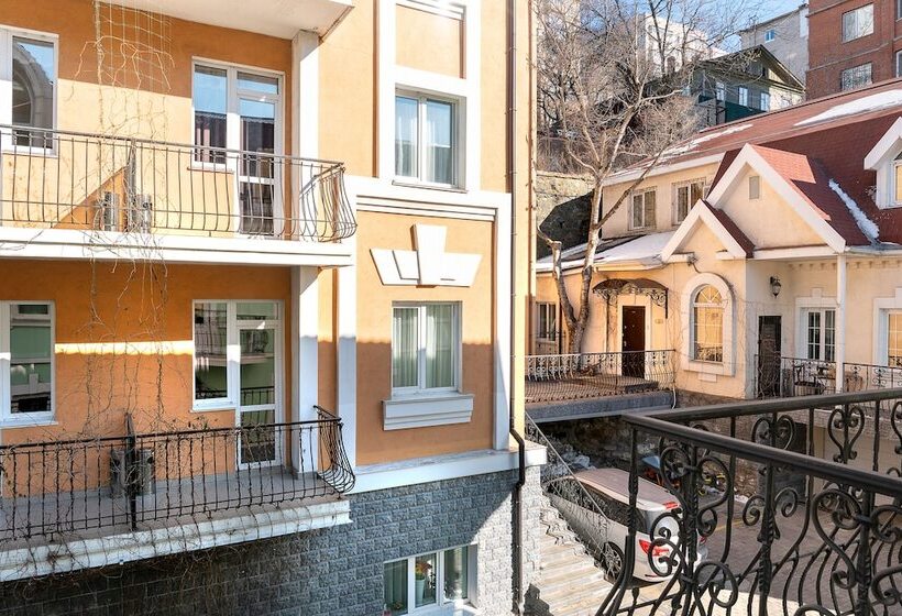 Номер Стандарт, Sibirskoe Podvorie