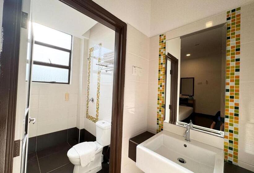 キングサイズベッドのスタンダードルーム, Sunflower House