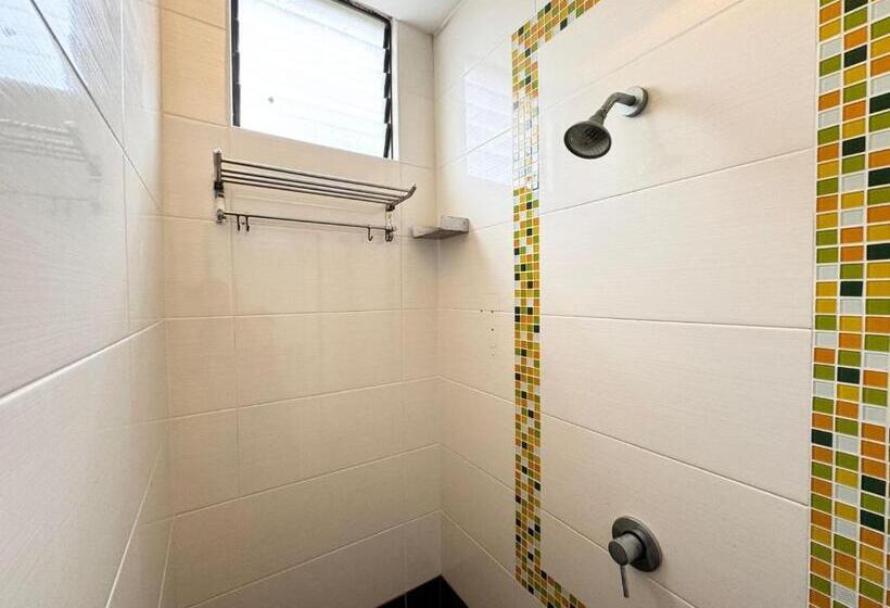 デラックスルーム, Sunflower House