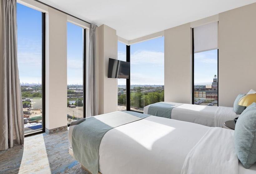 디럭스 룸, The Parc