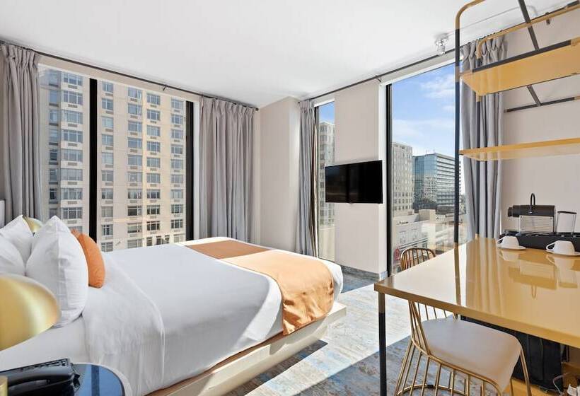 디럭스 룸, The Parc