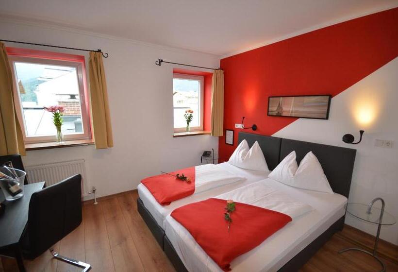 패밀리 룸, Traube