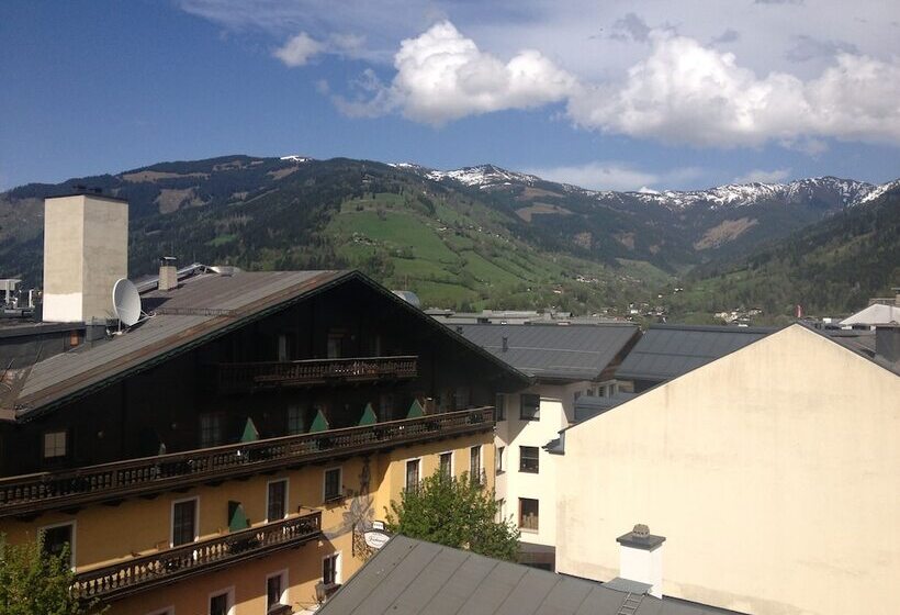 수피리어 룸, Traube