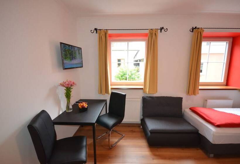 패밀리 룸, Traube