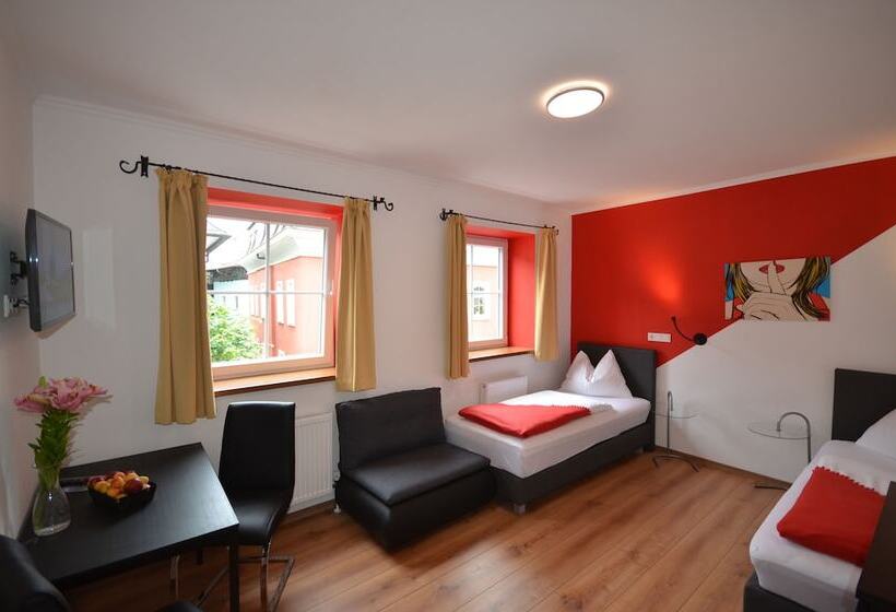 Семейный Номер, Traube