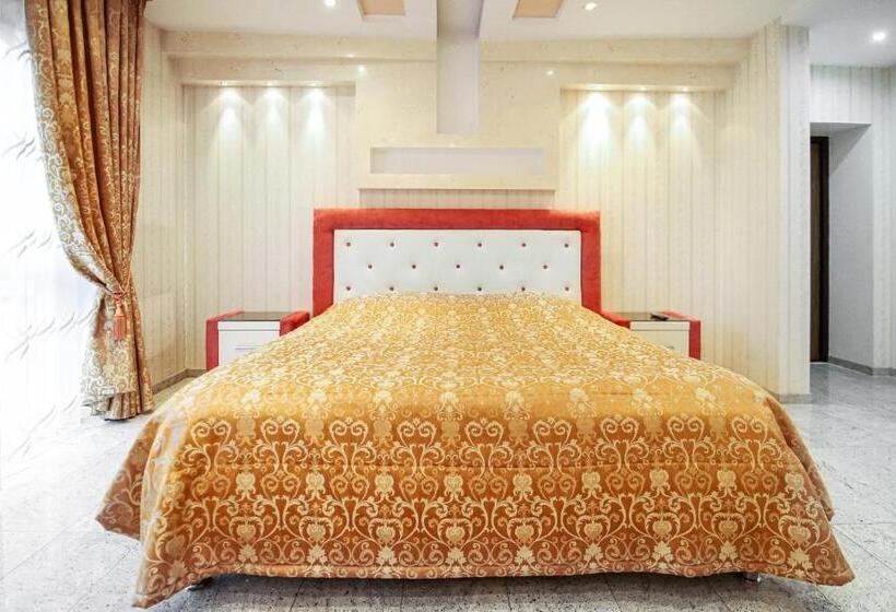 سوییت, Prestige Apart