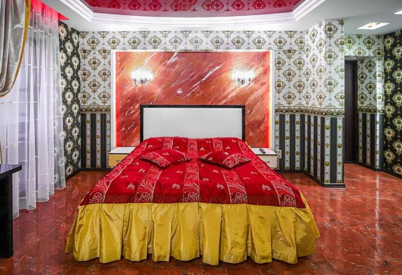 سوییت سوپریور, Prestige Apart