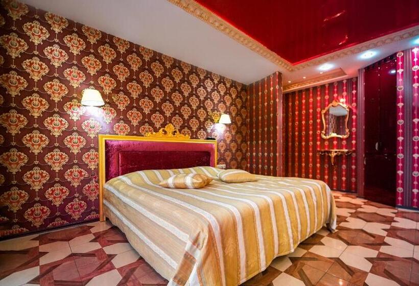 سوییت سوپریور, Prestige Apart