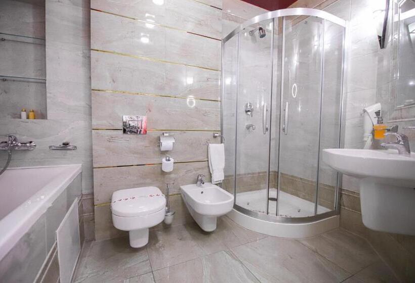 سوییت سوپریور, Prestige Apart