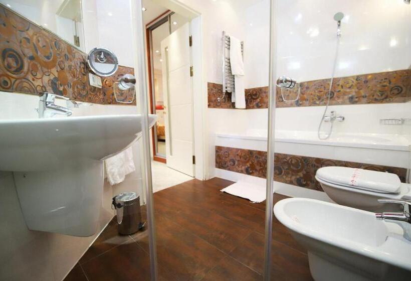 سوییت, Prestige Apart