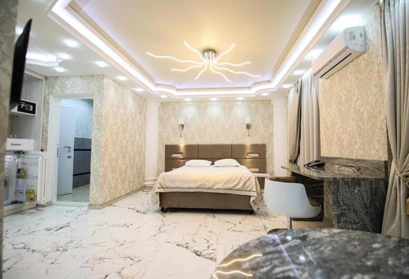 سوییت سوپریور, Prestige Apart