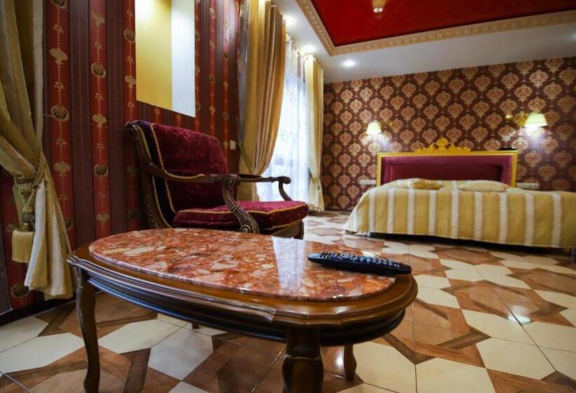 سوییت سوپریور, Prestige Apart