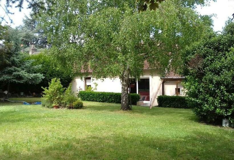 バス共有のスタンダードルーム, Valérie Gouffé