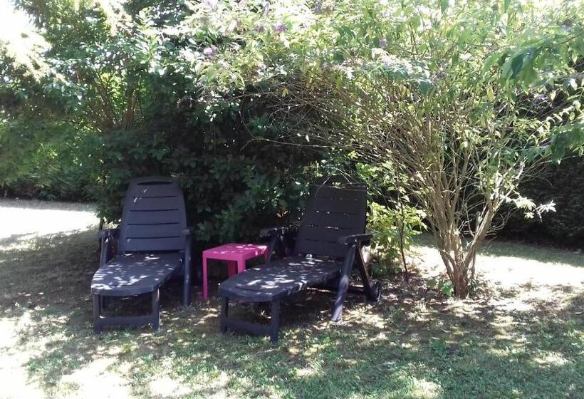 バス共有のスタンダードルーム, Valérie Gouffé