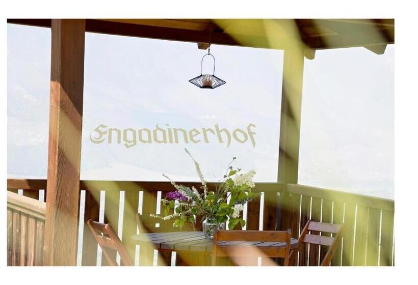 דירת חדר נוף לבריכה, Engadiner Apartments & Wines