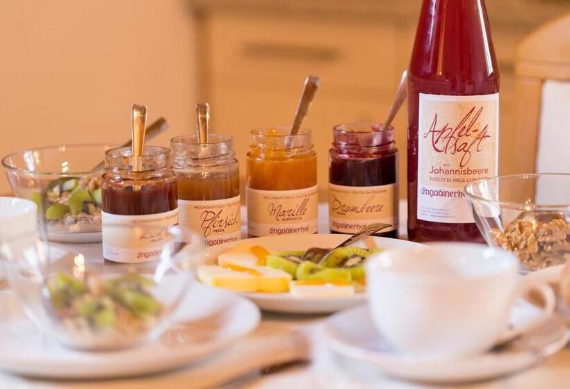 דירת חדר נוף לגינה, Engadiner Apartments & Wines