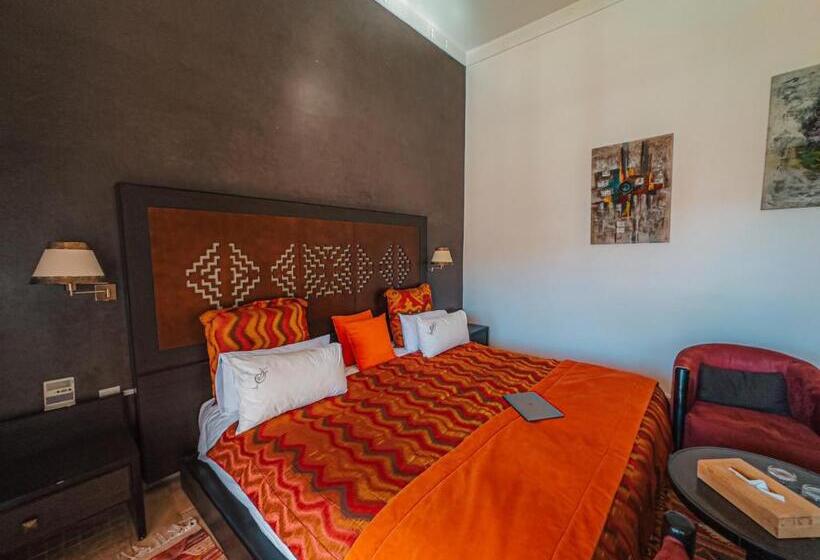 سوییت جونیور, Kasbah Agounsane