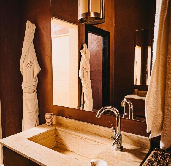 سوییت جونیور, Kasbah Agounsane