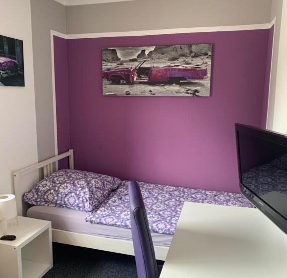 标准单人间, Zur Schleuse