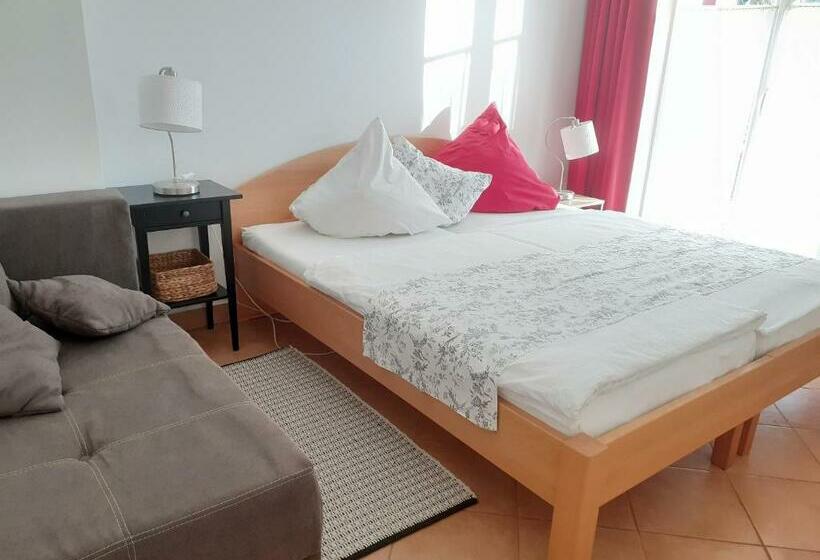 דירת חדר, Lunzferien