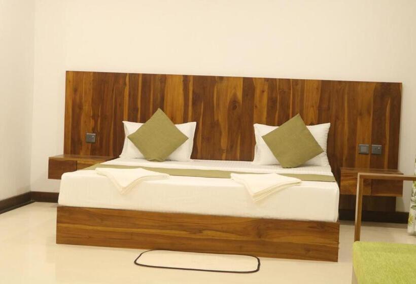 Семейный Номер Вид на Горы, New Sandra Guesthouse